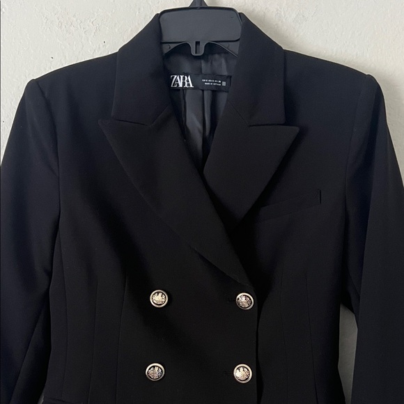 Like New! Zara Women's Lapel Collar Blazer Jacket in Size  S - Picture 3 of 15